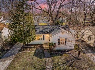 9932 Lucerne Ave, Redford, MI 48239