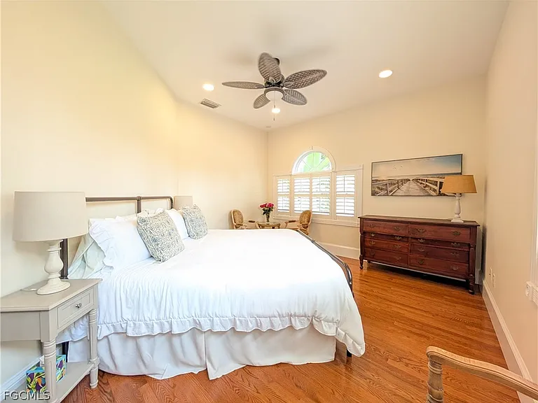 2878 Valencia Way — Photo 19