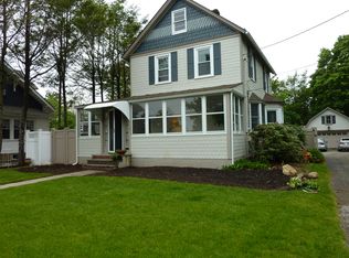 15 Clinton St, Farmingdale, NY