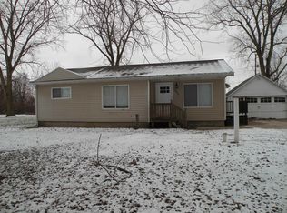 1695 W Dewey Rd, Owosso, MI 48867