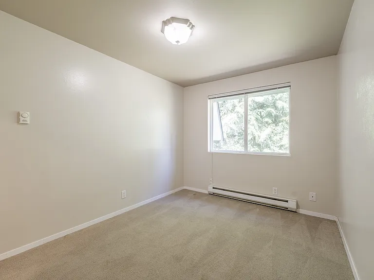 6107 NE 194th Pl #4 — Photo 23