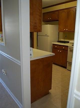 Spacious Kitchen w/ Pantry and Laundry Room