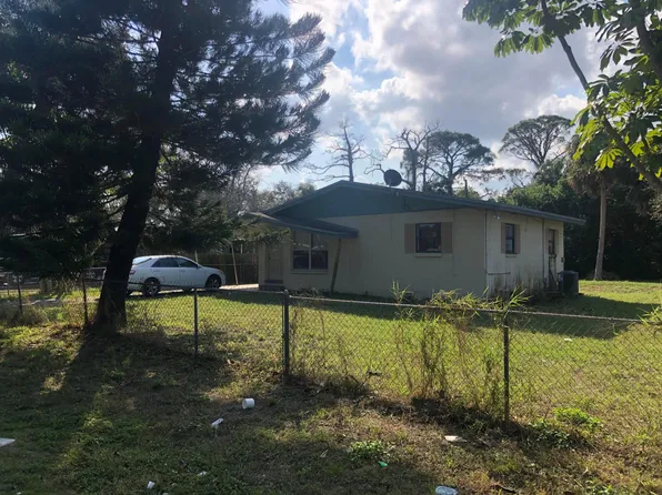 2003 N 44th Street, Fort Pierce, FL 34947