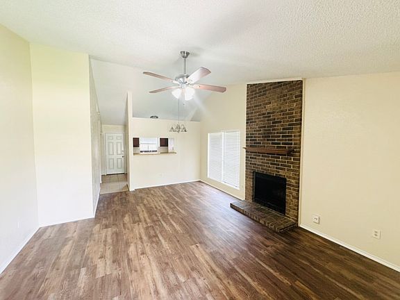 2nd image of 821 Denmark Dr