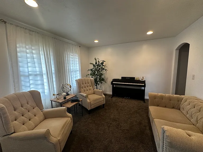 1942 N 1350 W — Photo 13