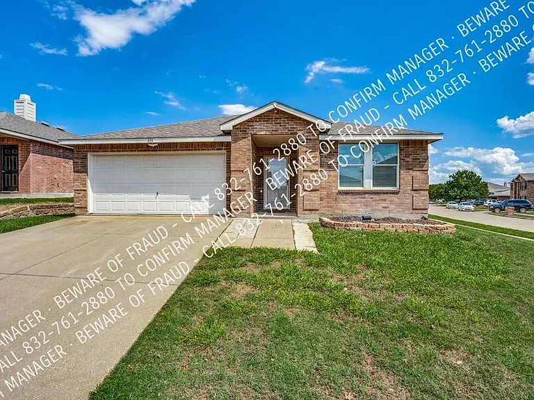 616 Almandora Dr — Photo 3
