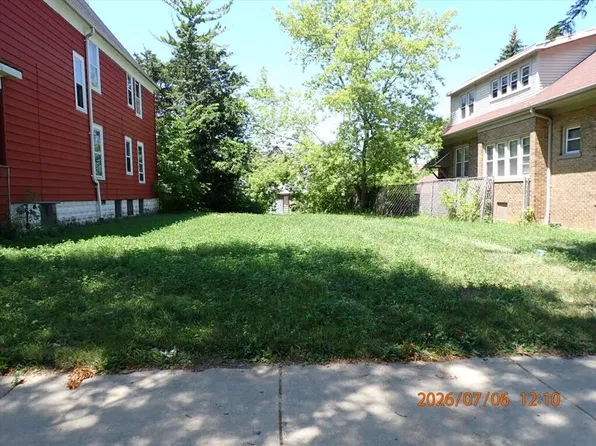 3243 N 26TH STREET, Milwaukee, WI 53206