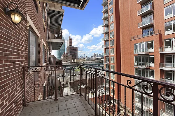 Sold by Corcoran | media 6