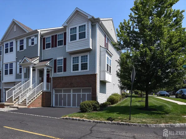 304 Kiersten Dr, Highland Park, NJ 08904