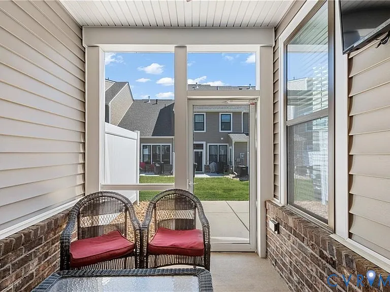 12221 Dutch Elm Cir — Photo 26