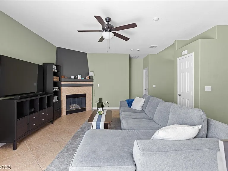 3238 Mystic Ridge Ct — Photo 3