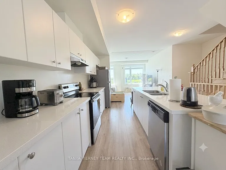 56 Emmas Way — Photo 10