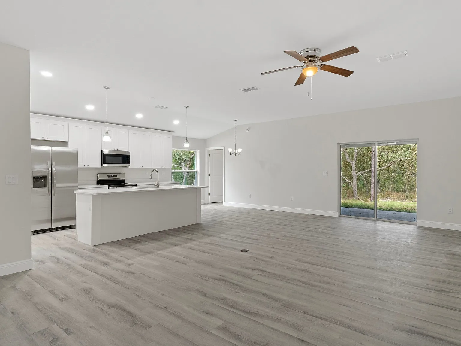 4 bed, 1662 sqft, $2,000 — Photo 4