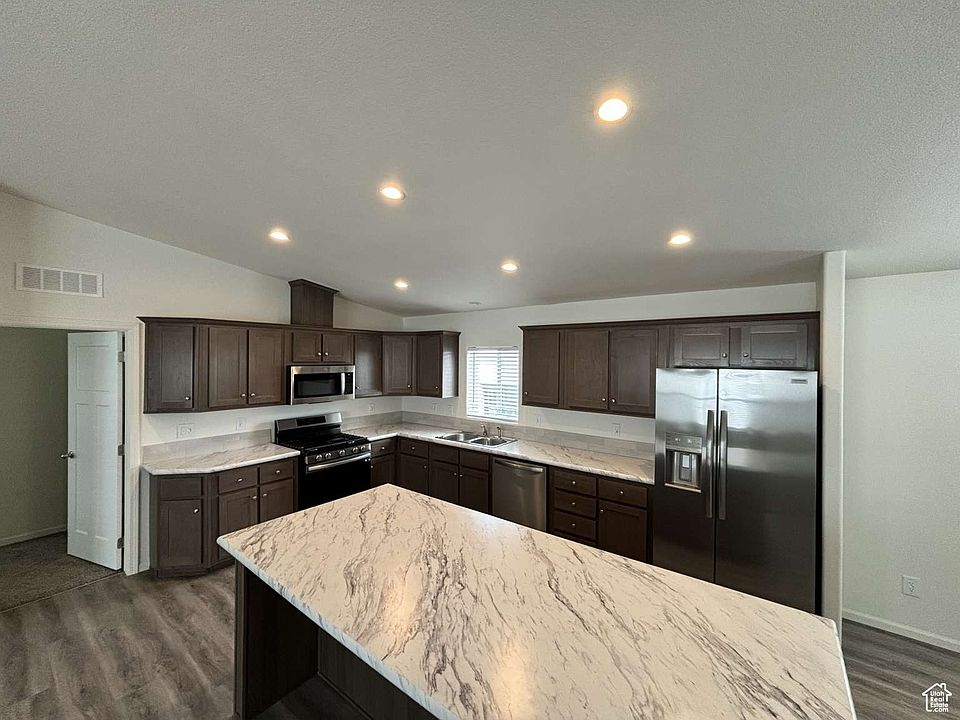 3860 Midland Dr Roy UT | Zillow