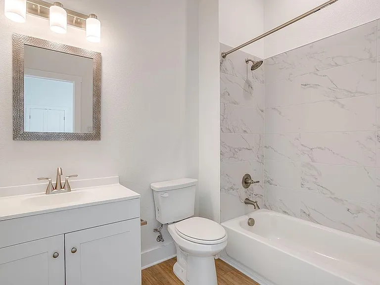 2333 Benbrook Blvd — Photo 15