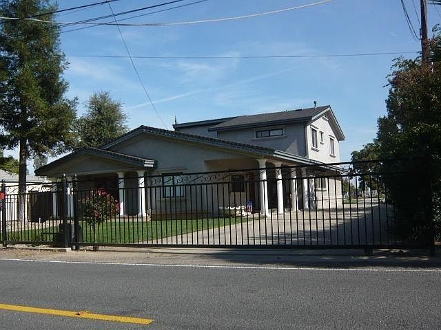 1st image of 1660 White Ln