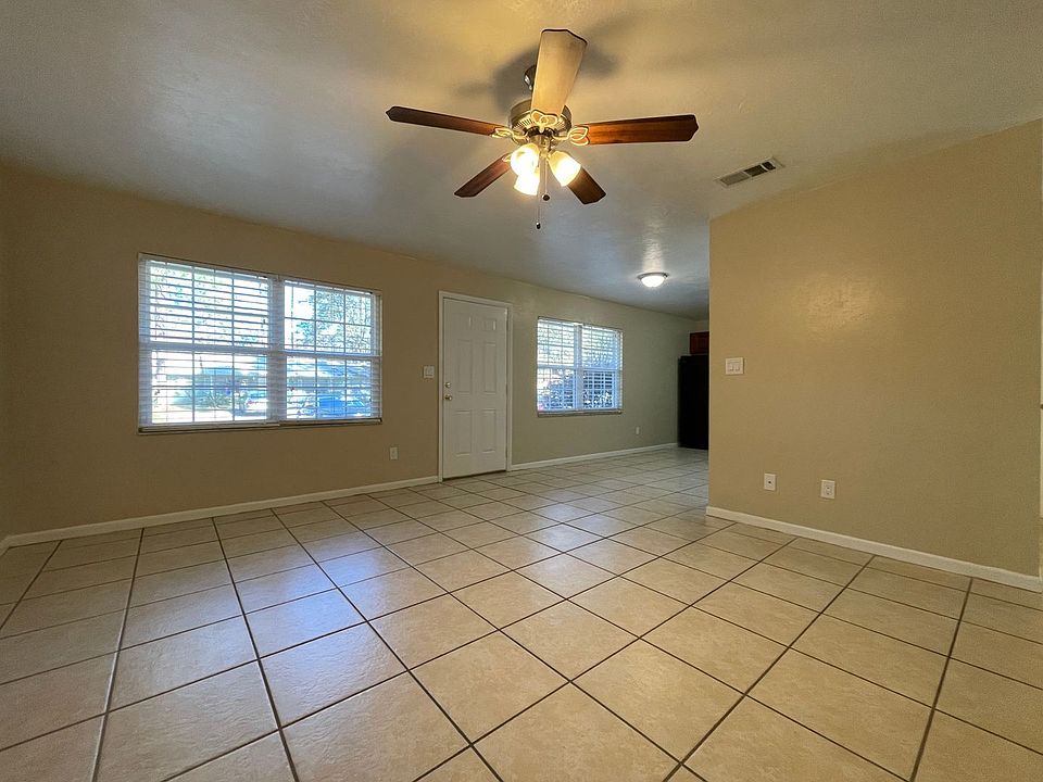 Pine Forest Homes - 4021 NE 2nd Way Gainesville FL | Zillow