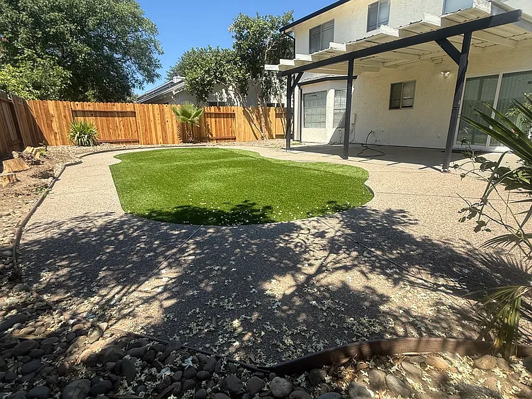 1354 Elwood St — Photo 19