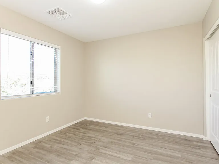 10225 W Camelback Rd #49 — Photo 16