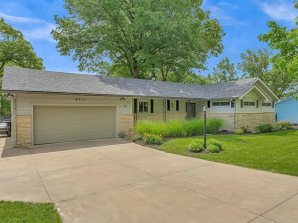 4711 SW Cedar Crest Rd, Topeka, KS 66606