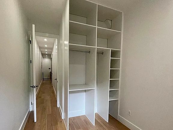 4th image of 10 Saint Nicholas Ave #1R
