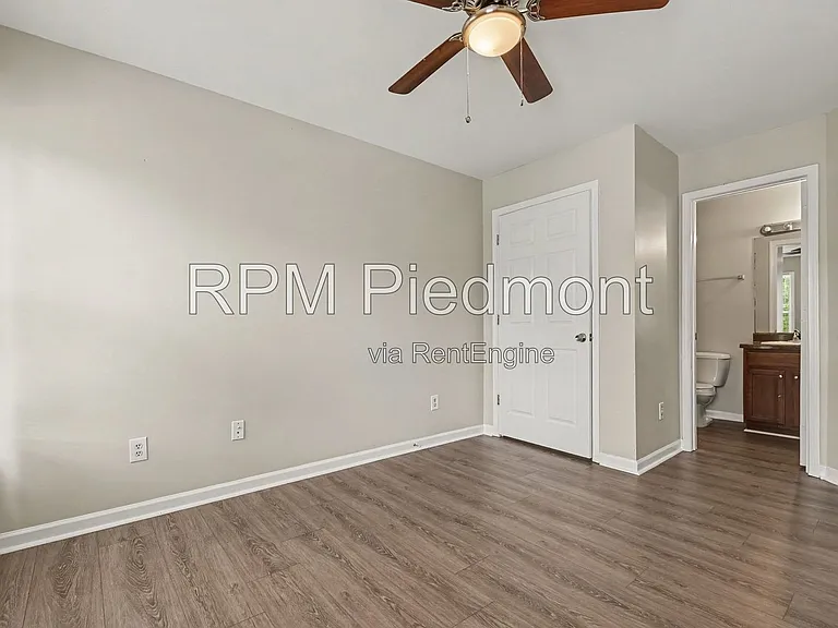 739 Prince Pl NW — Photo 18