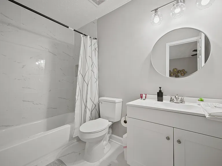 2031 Jockey Ct — Photo 15