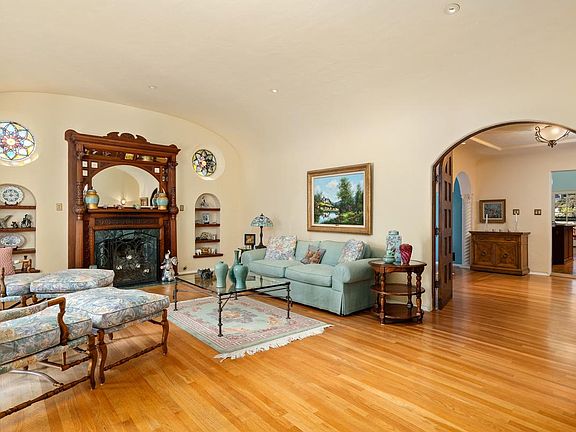 5th image of 1286 Myrtle Ave