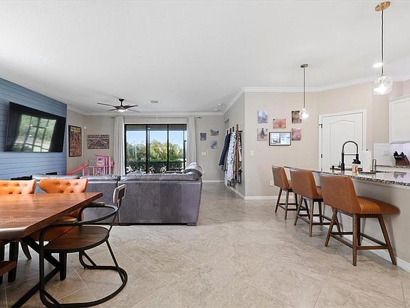 4th image of 17234 Blue Ridge Pl