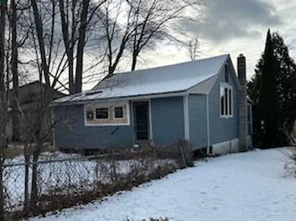 5 Loon Drive, Lewiston, ME 04240