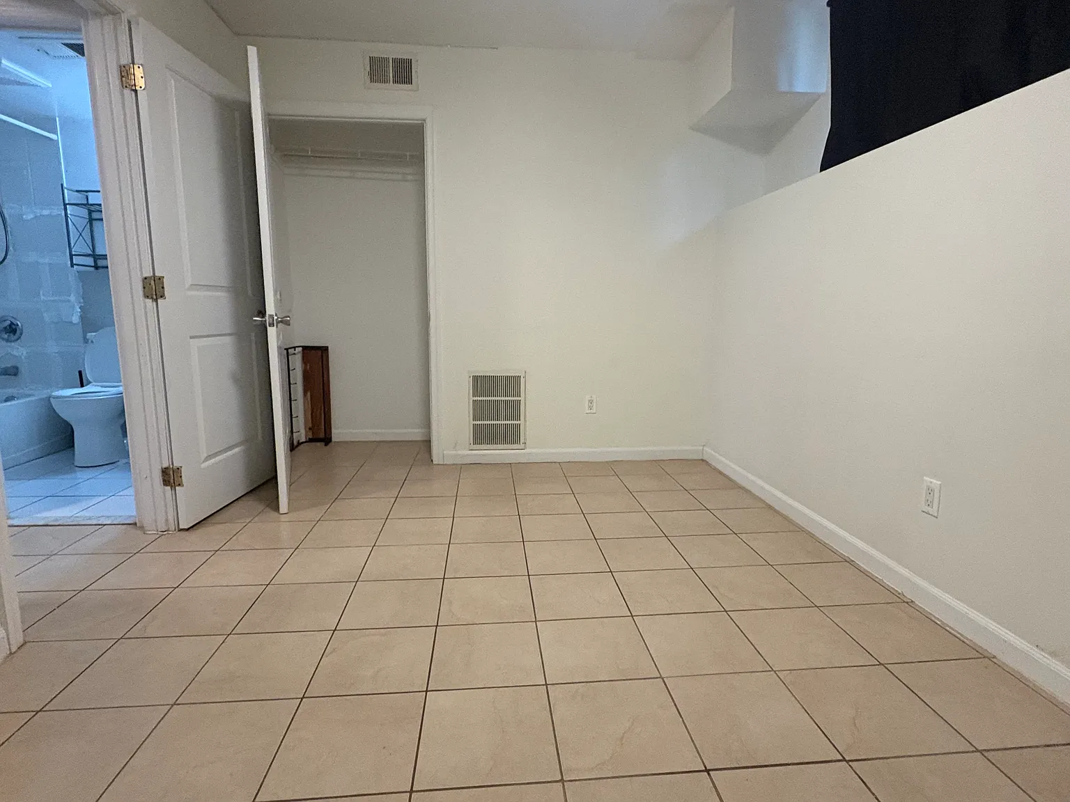 1 bed, 600 sqft, $1,700 — Photo 3