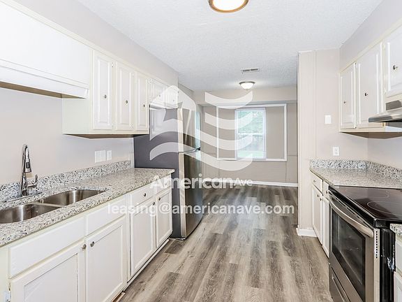 1749373_005_wm_-_kitchen_12896984.jpg