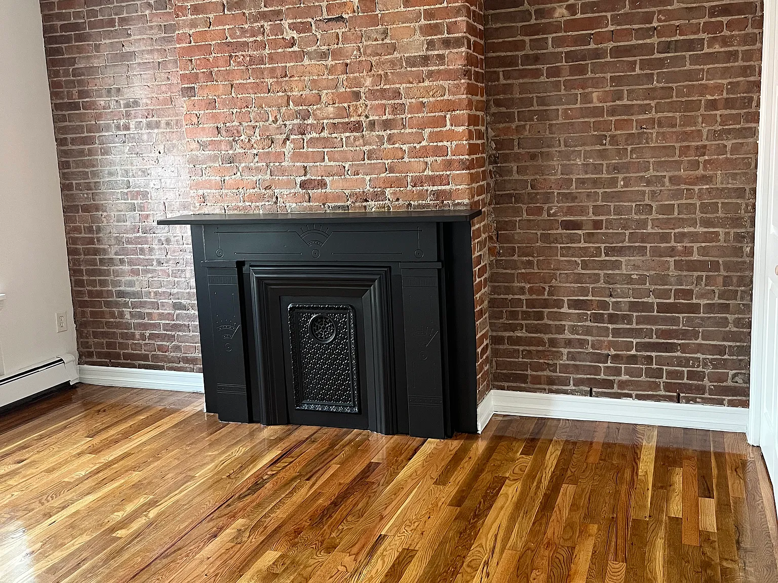 2 bed, 726 sqft, $3,700 — Photo 4