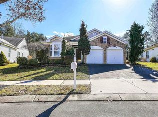 424 Scarborough Ct, Galloway, NJ 08205