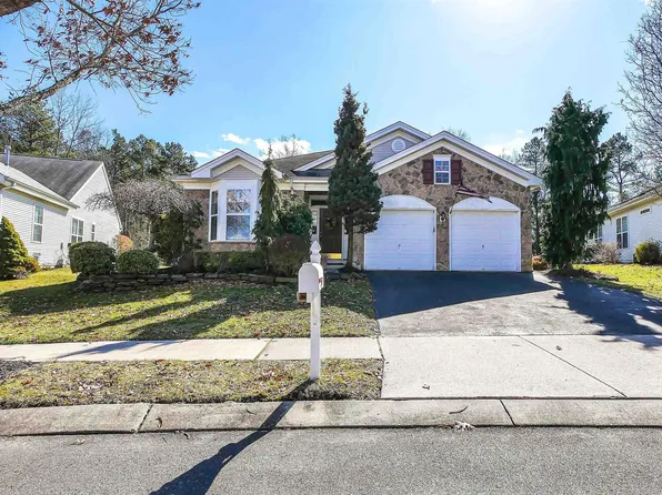 424 Scarborough Ct, Galloway, NJ 08205