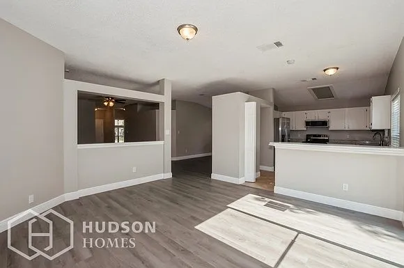 11220 Huxley Ave — Photo 8