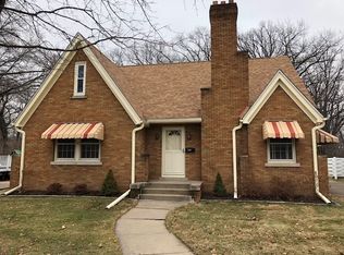 2180 10th St, East Moline, IL 61244