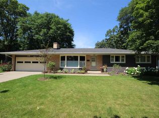 5921 S Hill Dr, Madison, WI 53705