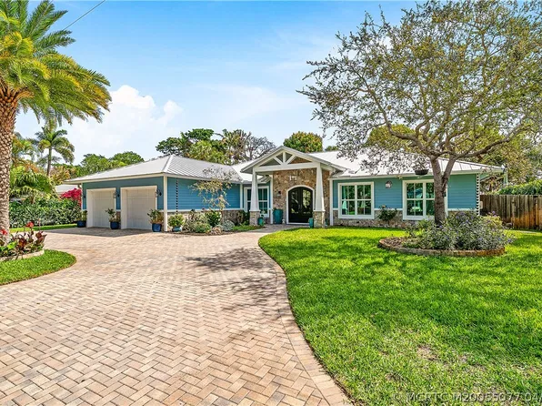 305 SE Flamingo Ave, Stuart, FL 34996