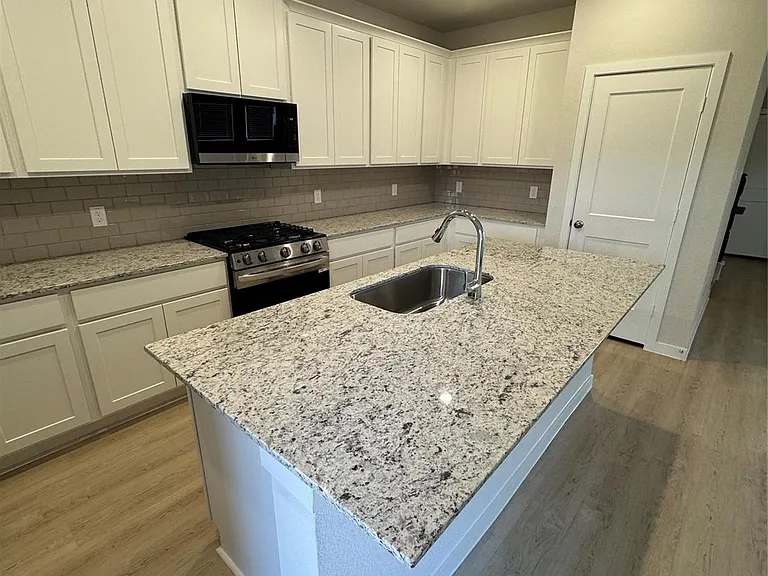 2978 Park Hill Ln — Photo 7