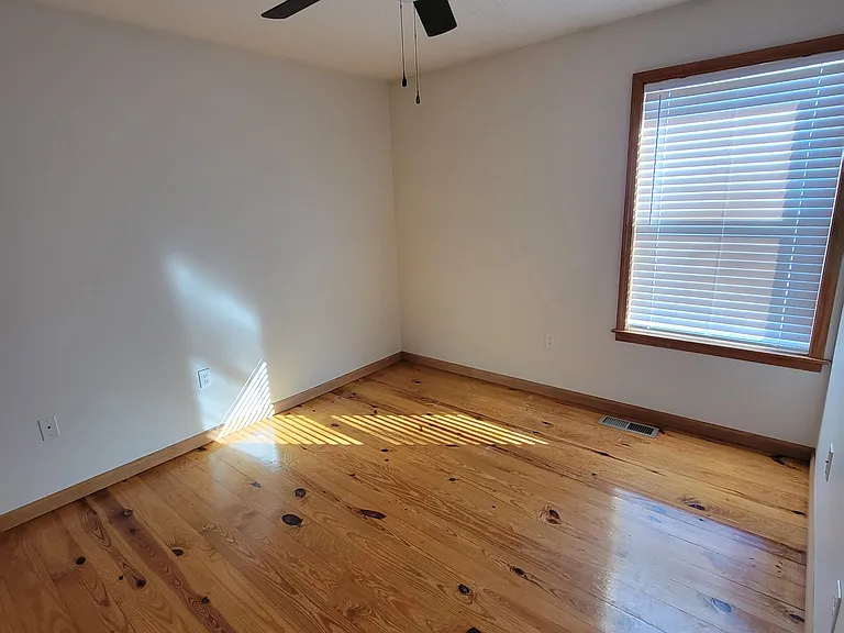 630 Paine St #5 — Photo 9