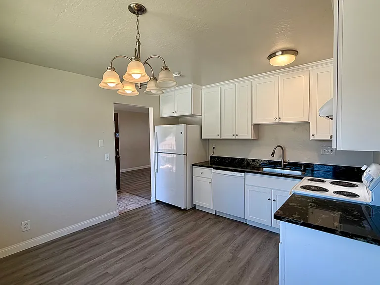 1259 W McKinley Ave #D — Photo 7
