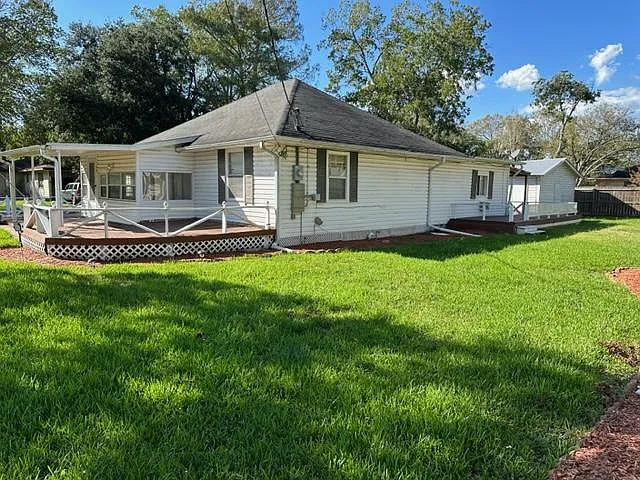 3 bed, 1.5 bath, 1385 sqft, $1,400 — Photo 3