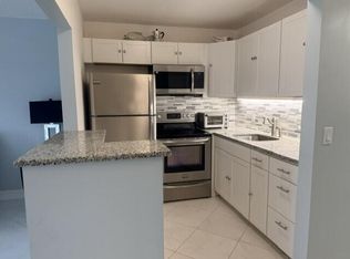 216 Berkshire E #K, West Palm Beach, FL 33417