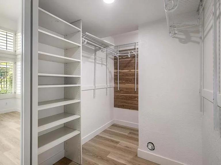 1043 Cordoba Way — Photo 13