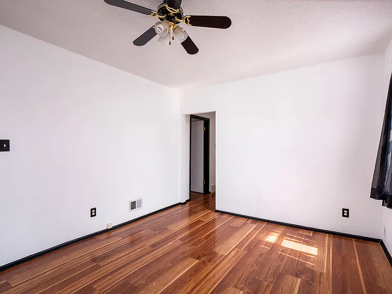 327 W Felton Ave — Photo 15