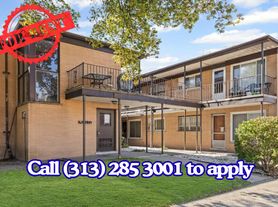 16611 Greenfield Rd, Detroit, MI