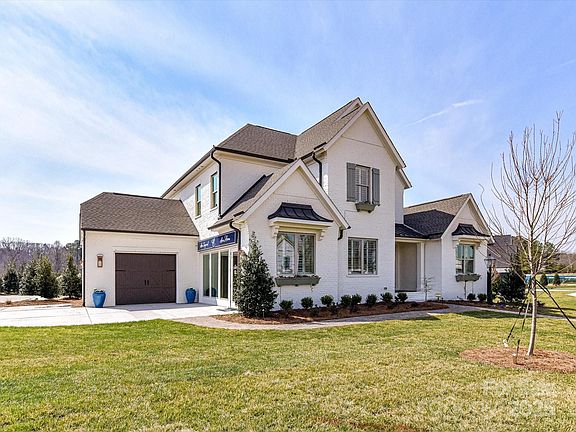 2nd image of 5704 Crescent Field Cir #25