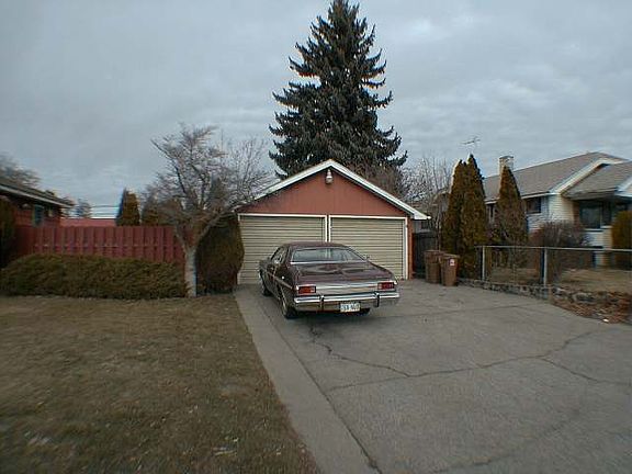 2nd image of 2303 E Mission Ave #2305