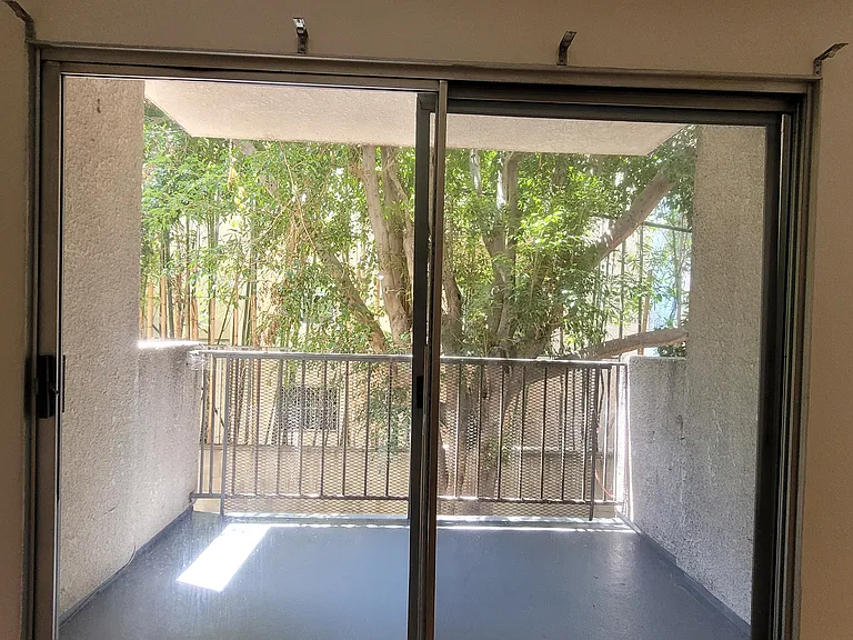 Gramercy Apartments — Photo 32